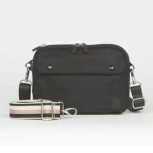 NWOT XL EVERYDAY ESSENTIALS CROSSBODY WITH 2 STRAPS - BLACK